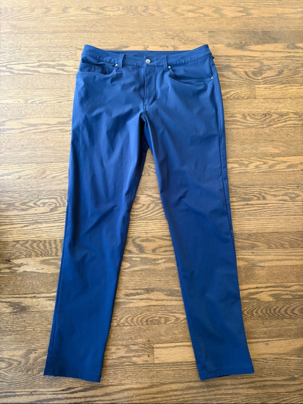 Lululemon men’s ABC Classic-Fit 5-Pocket Pant size 33